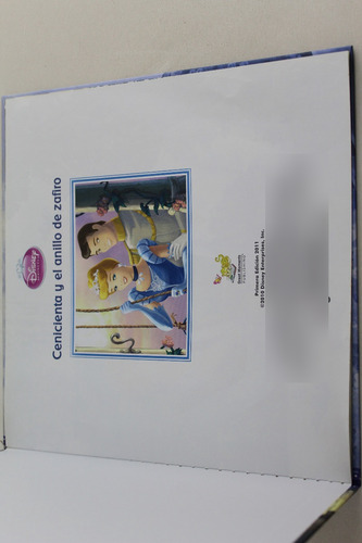 L3132 Disney Princesa -- Cenicienta Y El Anillo De Zafiro (Usado)