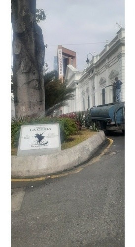 Imagen 4 de 5 de Servicio De Agua En Camiones Cisterna 12mil Litros