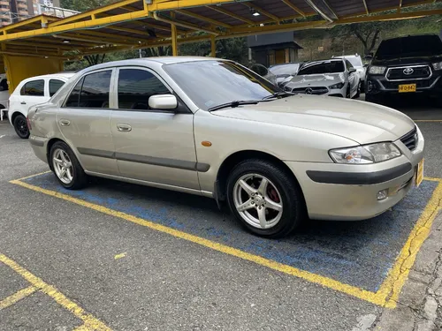 Mazda 626 Nuevo Milenio 2.0 2001