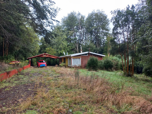 Terreno Con Bosque Nativo, Bosque De Arrayanes Y Riachuelo