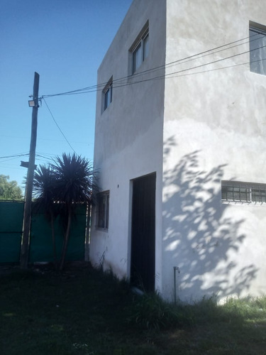 Alquiler Ph 2 Ambientes Con Local En La Reja