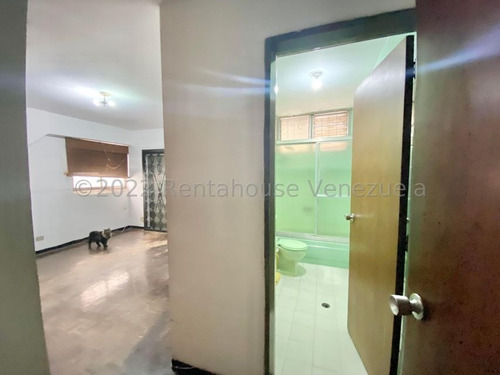 Imagen 10 de 13 de Bello Apartamento En Venta Los Palos Grandes Mls #22-15891