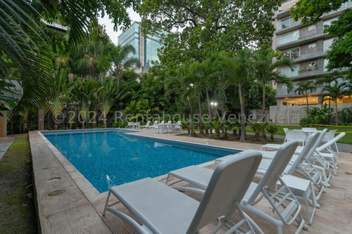 Confortable Apartamento En Venta En El Contry Club