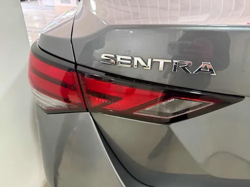 Nissan Sentra 2.0 Advance Cvt