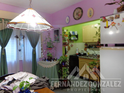 Venta Departamento En Ph De 2 Amb Con Patio En Banfield