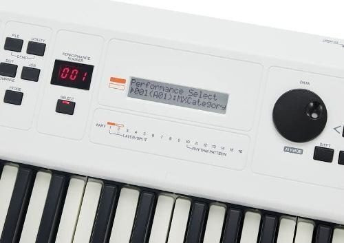 Sintetizador De 61 Teclas Controlador Yamaha Mx61 V2 Blanco