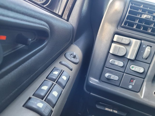Chevrolet Blazer Blazer 2.2 MPFI DLX 4X2 8V GASOLINA 4P MANUAL