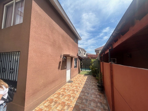 Se Vende Cómoda Casa Uf 3.990 ,valle Lo Campino, Quilicura