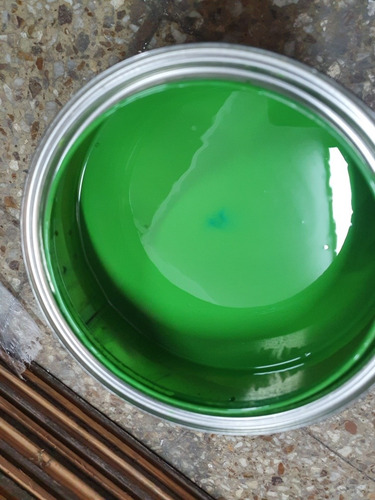 Esmalte Brillante Verde Poliuretanico 4 L Revesta 290