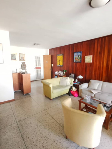 Los Palos Grandes, 3ra. Transversal,