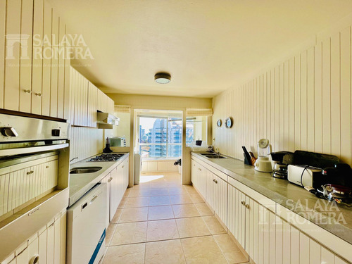 Venta: Apartamento 4 Dormitorios Edificio Estrella De Mar Punta Del Este