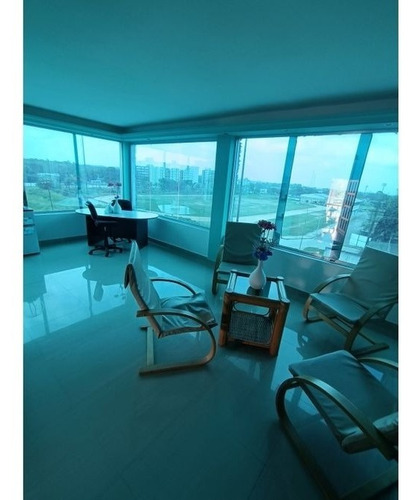 Imagen 17 de 28 de En Venta Edificio Comercial Morón.