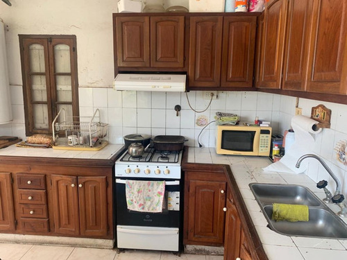 Imagen 7 de 12 de Se Vende Galpón Con Departamento En Planta Alta