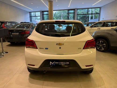 Chevrolet Onix 1.4 MPFI LTZ 8V FLEX 4P AUTOMÁTICO