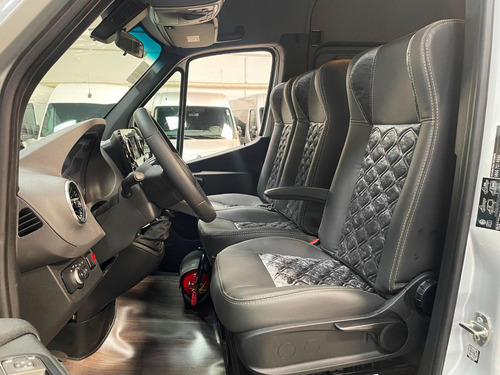 Mercedes-benz Sprinter 417 19lug Executiva 2025 Prata