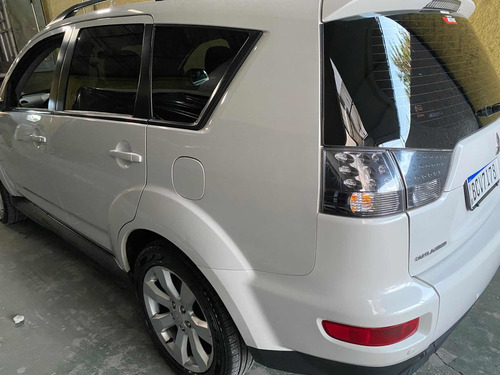 Imagem 9 de 15 de Mitsubishi Outlander 2011 3.0 V6 Gt 4wd 5p