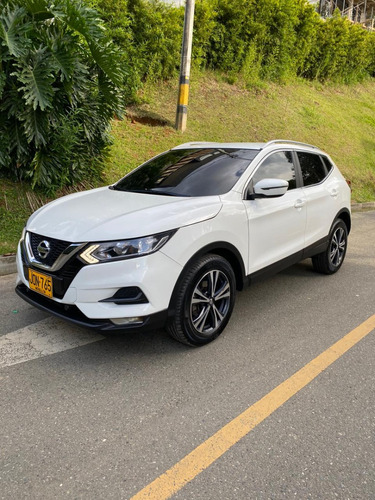 Nissan Qashqai 2.0 Advance 140 hp