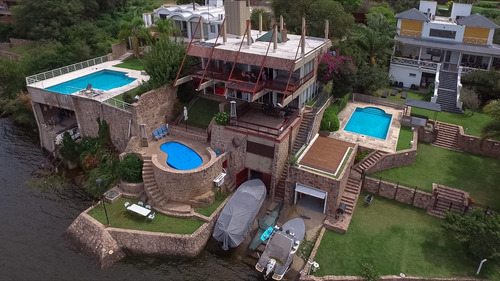 Imagen 19 de 22 de Villa Carlos Paz Casa En Venta Con Lanchera Y Bajada Al Lago