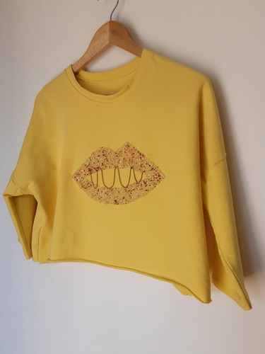 Imagen 4 de 10 de Sweater Italiano Con Aplicaciones Brillantes, Talla Unica