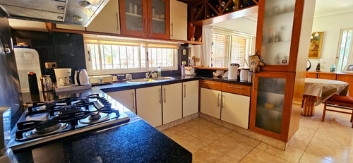 Venta Casa 7 Amb C/parque Pileta Quincho Y Balcon