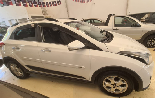 Imagem 10 de 13 de Hyundai Hb20x 1.6 Premium Aut Ano:2015