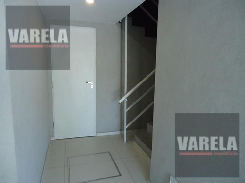 2 Amb. C/balcón Al Frente. A Nuevo. Bajas Expensas: Av. Cobo 555 Oportunidad!!