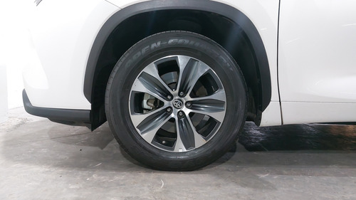Toyota Highlander 3.5 XLE AUTO