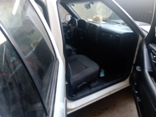 Imagem 7 de 14 de Chevrolet S10 2010 2.4 Advantage Cab. Dupla 4x2 Flexpower 4p