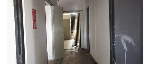 Bodega En Arriendo En Av. El Salto Recoleta Ideal Para Fabri