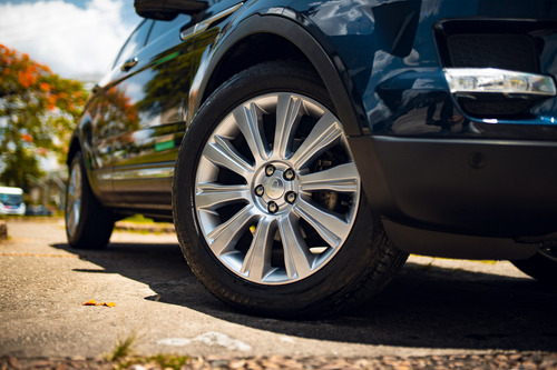 Land Rover Range Rover Evoque 2.2 SDA PRESTIGE 4X4 16V DIESEL 4P AUTOMÁTICO