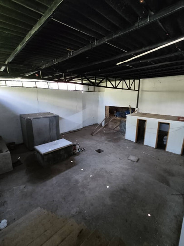 Imagen 6 de 10 de 2 Galpones En Venta, Poblado, Porlamar