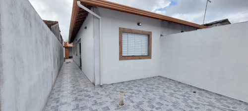 Imagem 3 de 13 de Casa Nova No Balneário Gaivotas Em Itanhaém, Com Área Gourmet Com Churrasqueira, Piscina , Mezanino , Lavanderia Coberta, Ducha Externa, Cerca Elétrica, Alarme