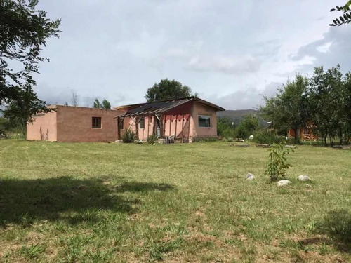 Imagen 3 de 10 de Chalet En Venta En Villa Giardino