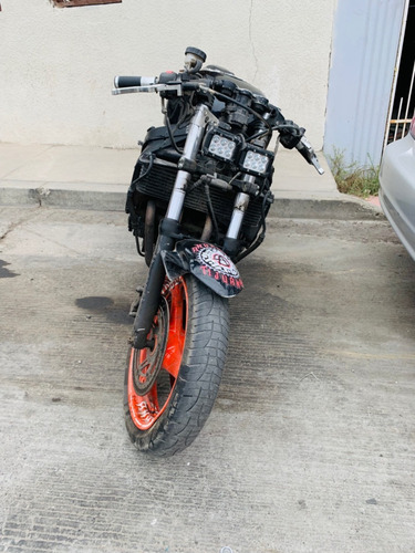 Imagen 4 de 5 de Suzuki 750 2001