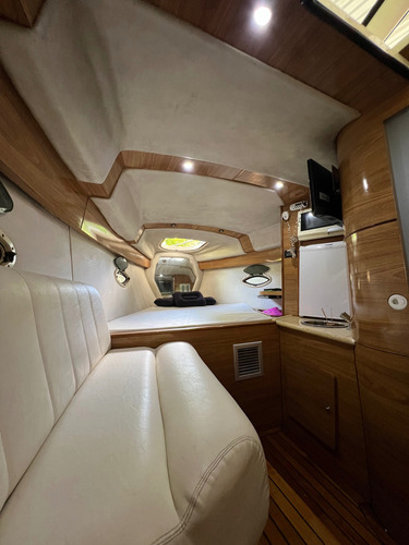 Lancha Real 31 Class, Parelha Mercruiser Diesel 200 Hp Cada