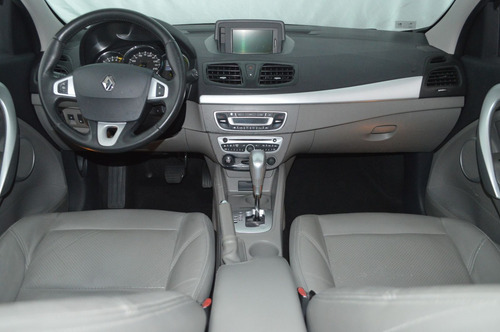 Renault Fluence Sedan Privilège 2.0 16V FLEX Aut