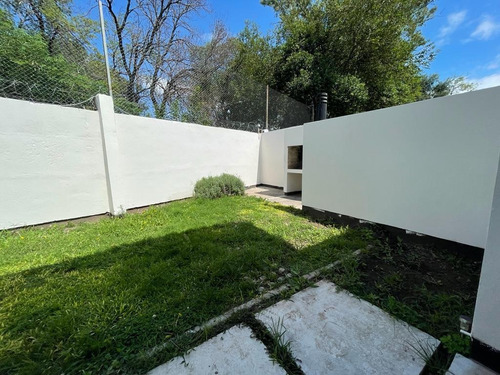 Imagen 2 de 10 de Housing En Venta Villa Allende
