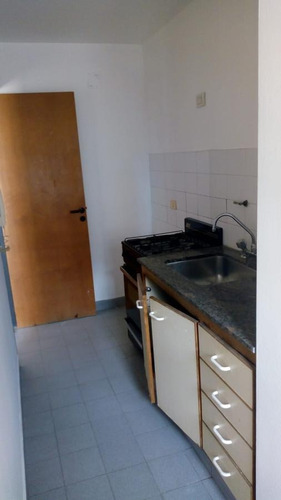 Imagen 3 de 13 de Departamento En Venta- Bv San Juan, Centro.