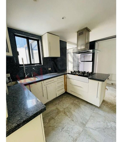 Casa En Venta En Narvarte Cdmx, Cuenta Con Celdas Solares, Lo Que Genera Un Ahorro Muy Importan...