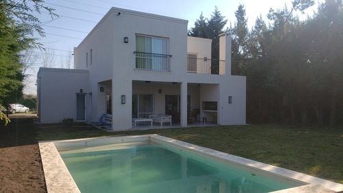 Imagen 3 de 8 de Construccion De Casas Llave En Mano U$ 850 M2