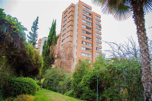 Departamento En Venta De 4 Dormitorios En Vitacura