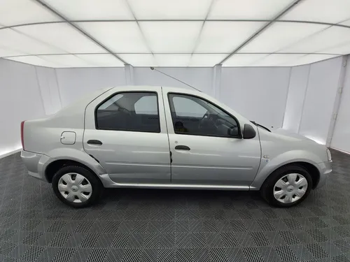 Renault Logan 1.4 Familier