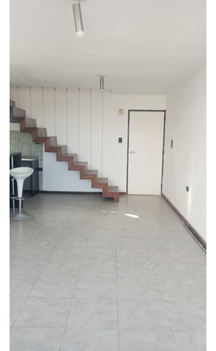 Alquiler Departamento Duplex Alto Alberdi, Duarte Quirós 2300