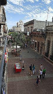 Imagen 2 de 22 de Perez Castellano