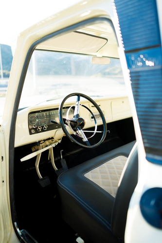 Imagen 18 de 25 de Chevrolet C-10