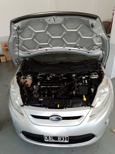 Imagen 7 de 15 de Ford Fiesta Kinetic Design Titanium