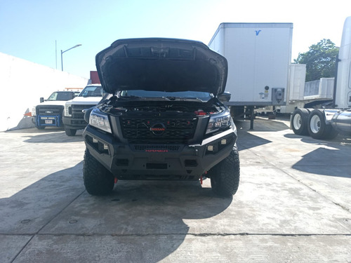 Nissan Frontier 4.0 Pro-4x V6 4x4 At