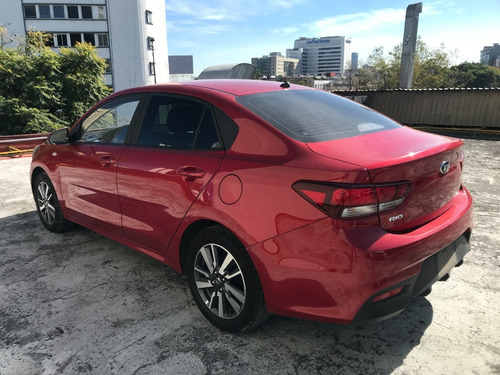 Imagen 4 de 12 de Kia Rio 1.6 L Sedan At 2020