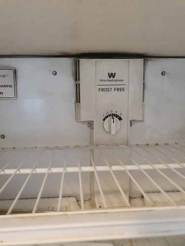 Heladera White- Westinghouse Frost Free Beige M/b Estado Beige (Usado)