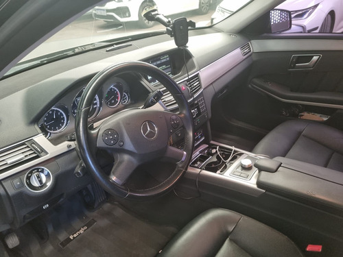 Imagen 10 de 13 de Mercedes Benz E250 Espectacular